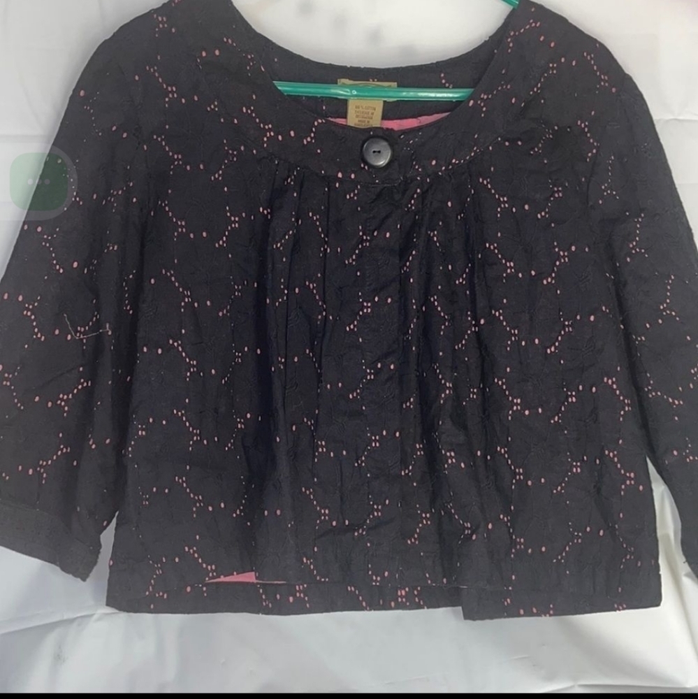 ART and Soul Blazer.  The colors are Black and Pink.  Size is Large.